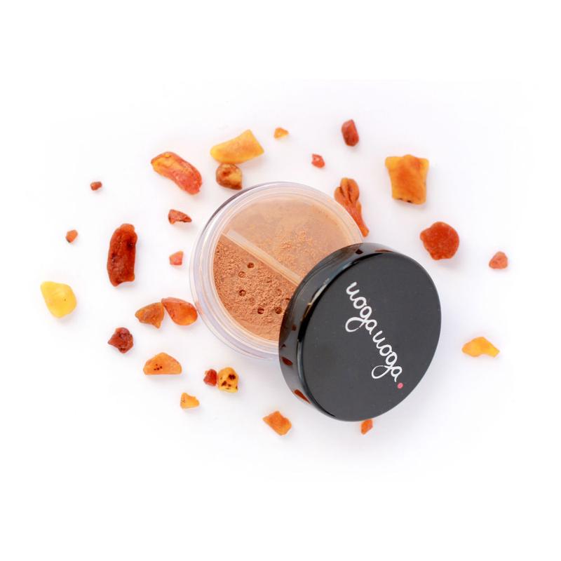 Foundation powder 636 strawberry and snow bio 8 gram Uoga Uoga