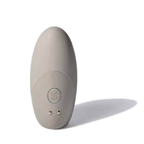 Carezza percussiontouch clitorale massager Lora DiCarlo